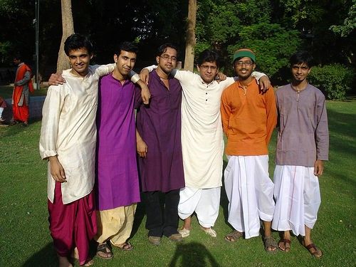 Traditional Dresses of Men in Madhya Pradesh